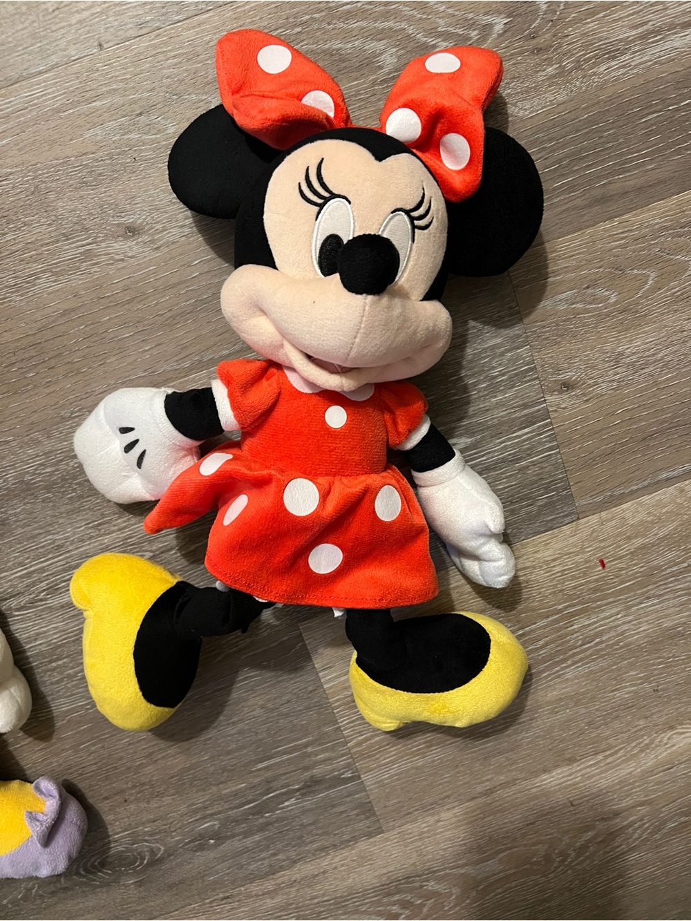 Disney Plush Trio - Ariel (Red/Green), Daisy (Purple/Yellow), Minnie (Red/Black) - Picture 6 of 6